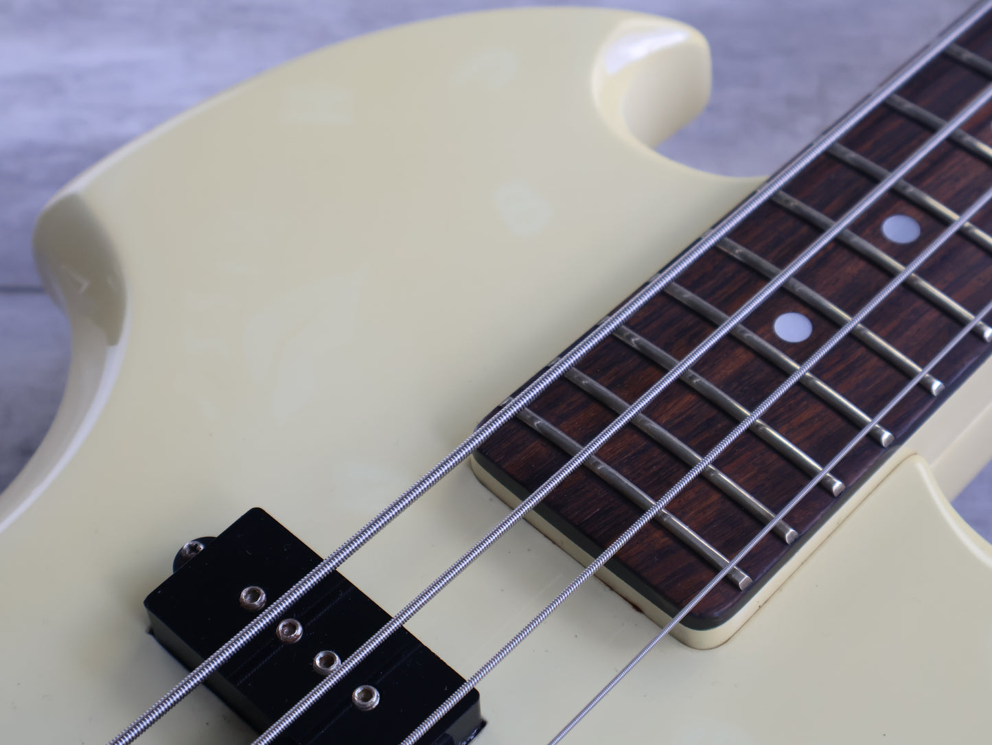 1985 BC Rich Japan NJ Series MB-20 Mockingbird Bass w/Varitone (Vintage White)