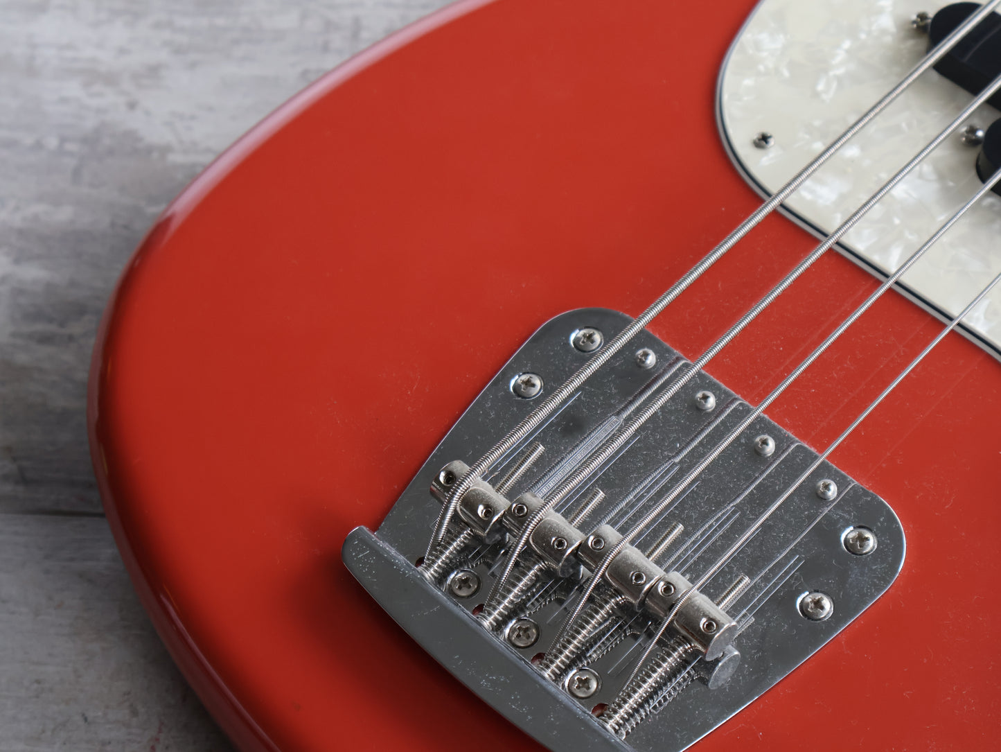 Fender Vintera '60s Mustang Bass (Fiesta Red)