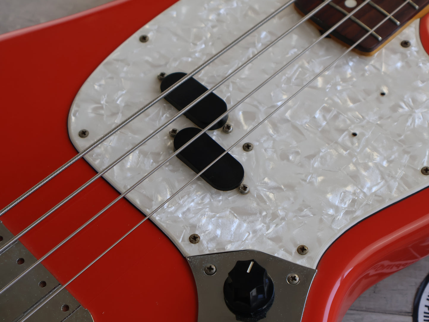 1999 Fender Japan MB98-70SD Mustang Bass (Fiesta Red)