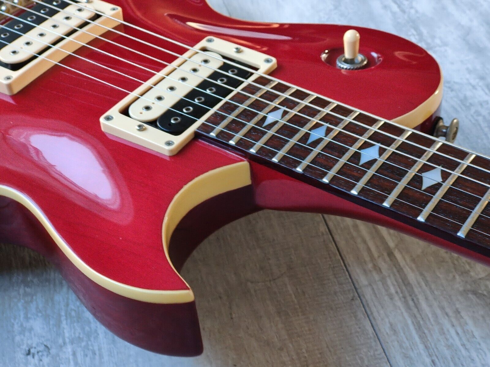 1981 Aria Pro II (Matsumoku) PE-R60 Single Cutaway (Red) – Cool Old Guitars