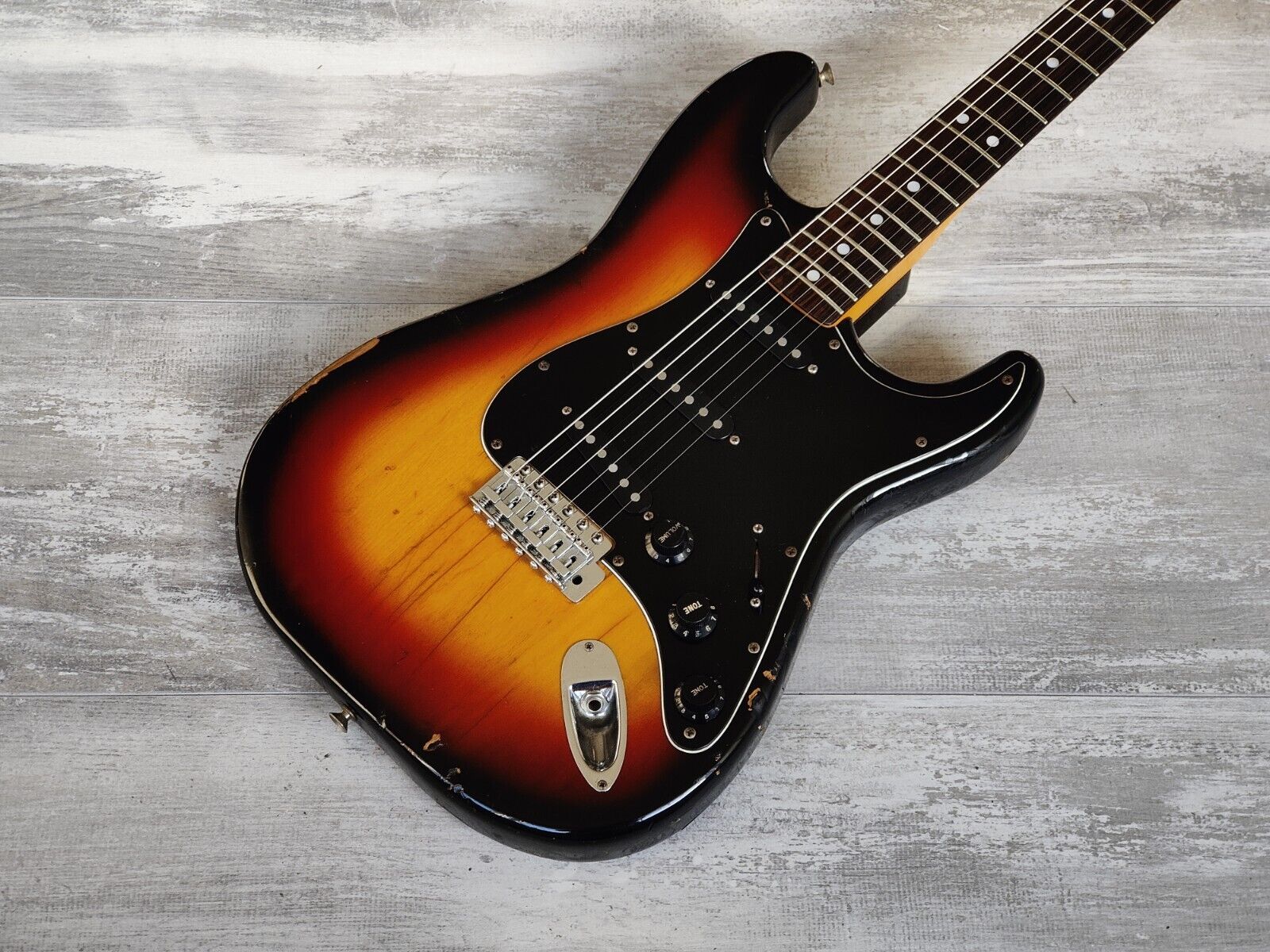 1982 Tokai Japan SS-36 Silver Star Stratocaster Relic (Sunburst)