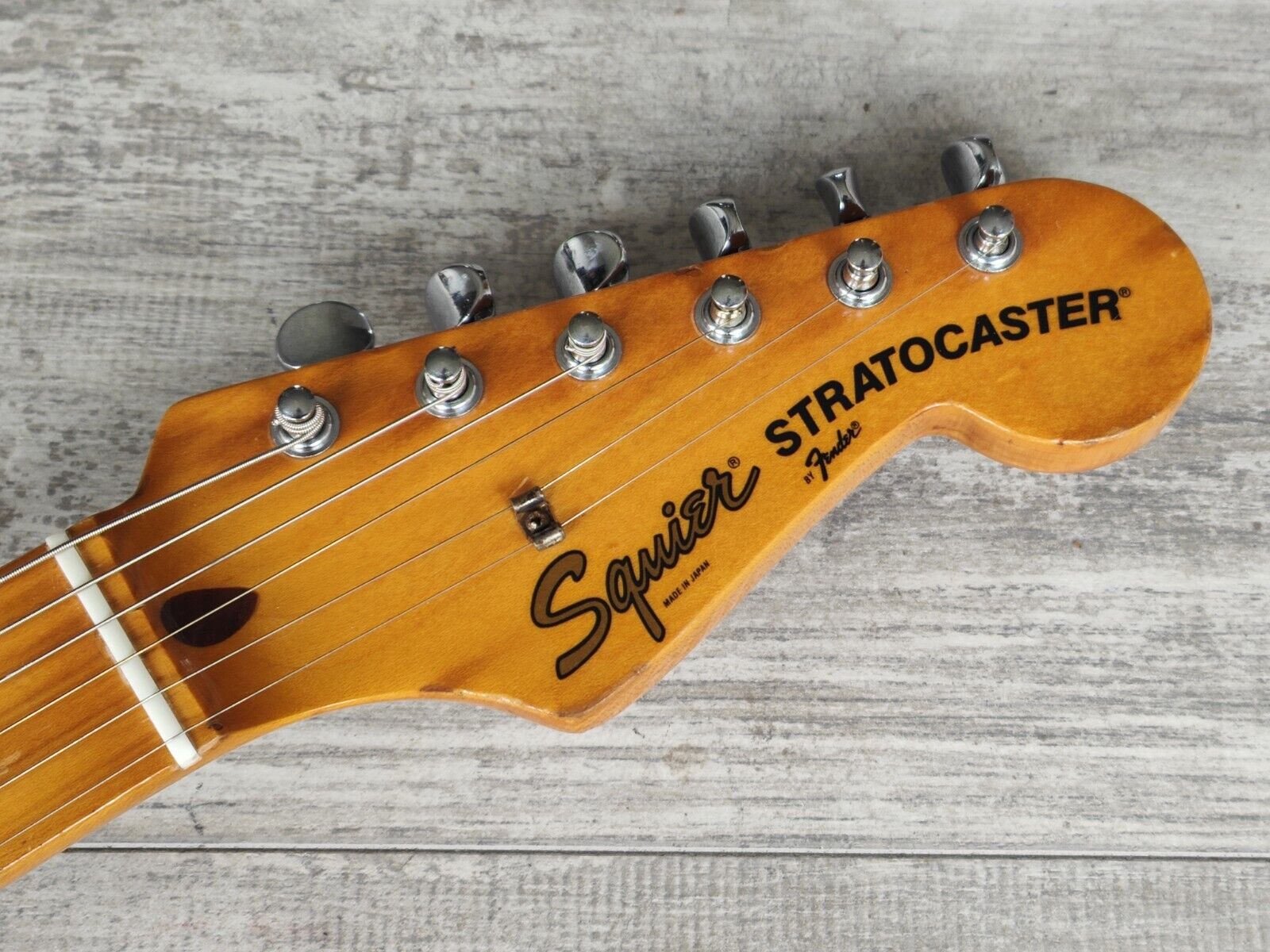 Squier Stratocaster by Fender Japan CST-30 Fujigen Aシリアルナンバー - 楽器、器材