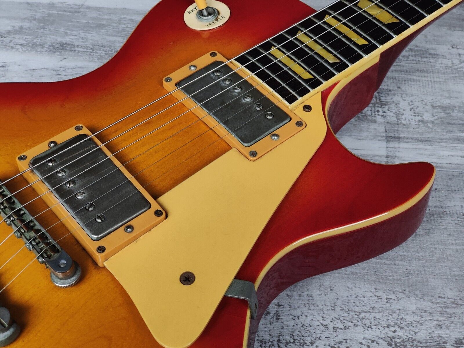 1981 Greco Japan EG-500 Super Power Les Paul Standard (Cherry Sunburst)