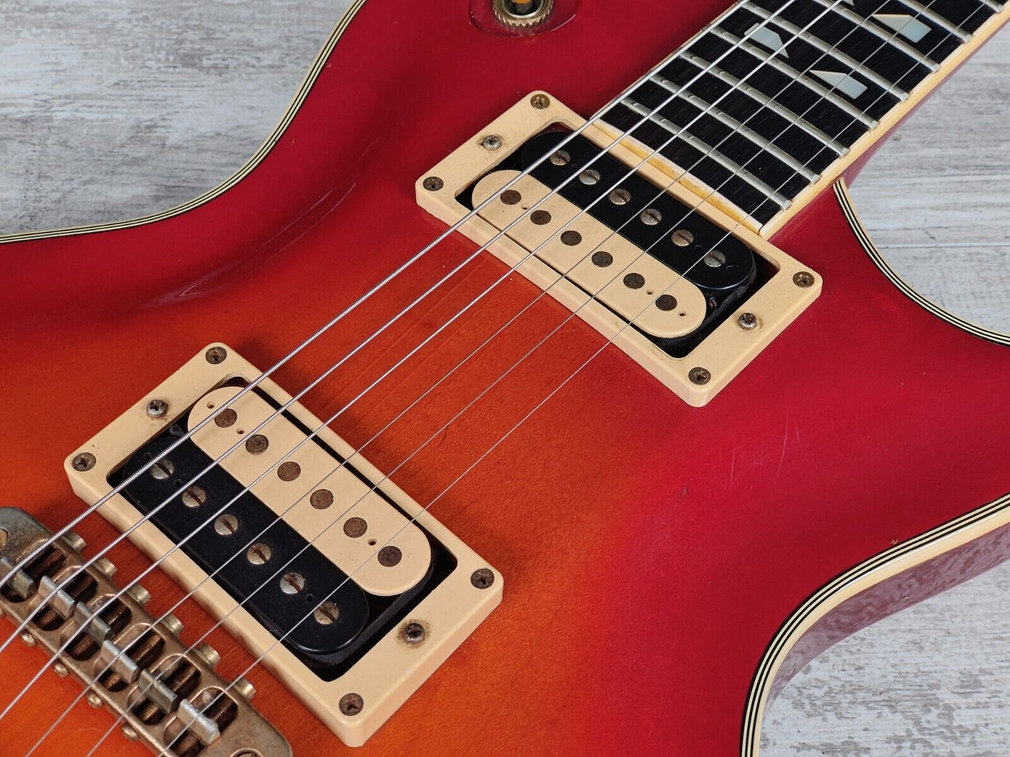 1982 Aria Pro II (Matsumoku) PE-R100 Single Cutaway (Cherry Sunburst)