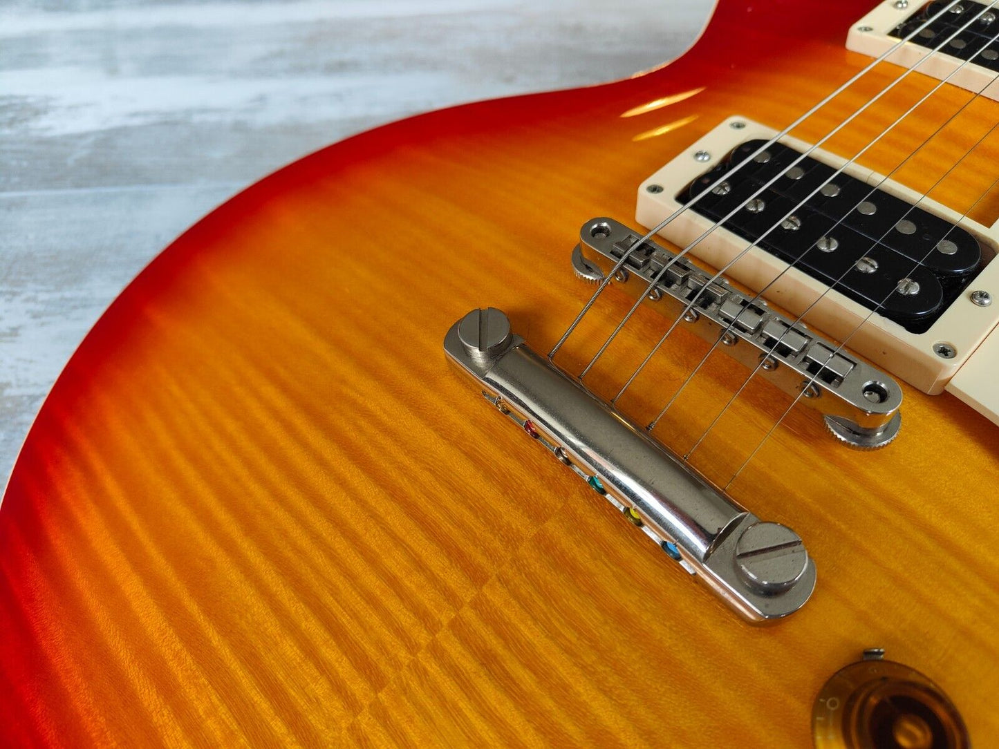 2014 Tokai Japan LS-115 Love Rock Les Paul Standard (Cherry Sunburst)