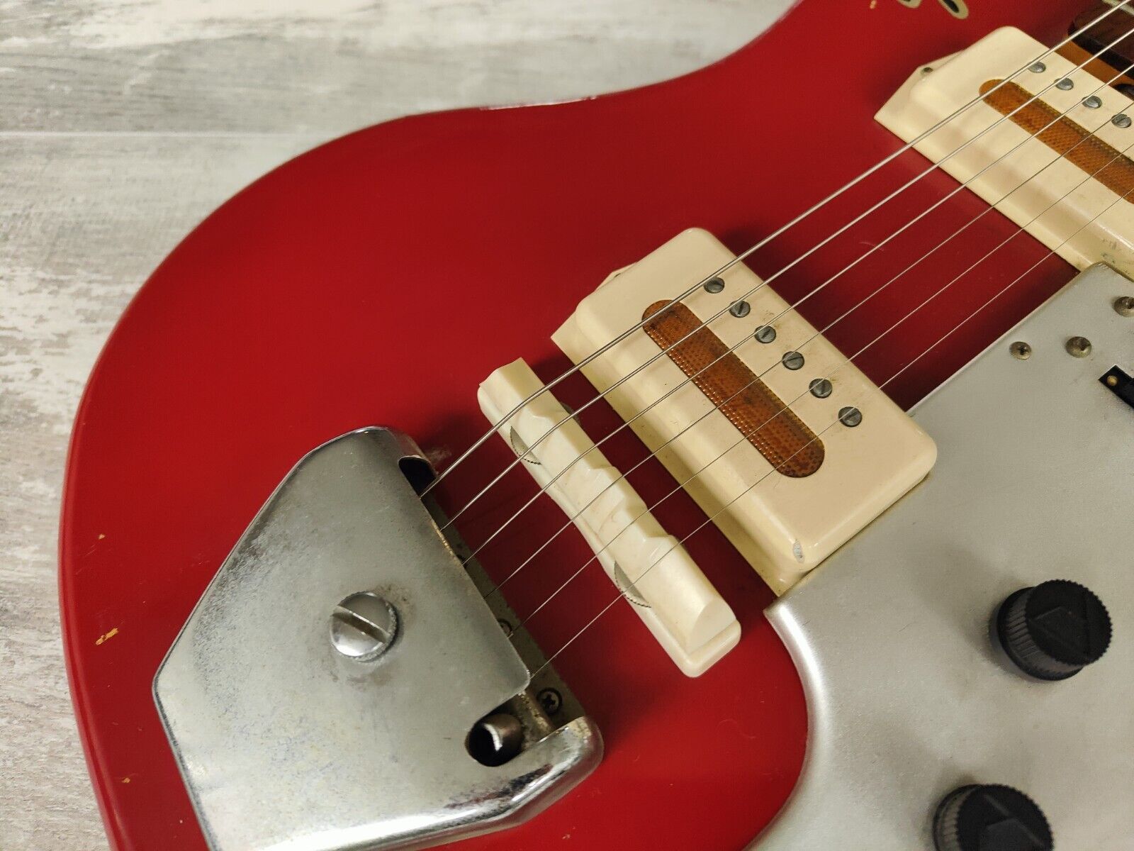 1960's Guyatone Japan LG-85T Electric Guitar (Dakota Red) – Cool Old Guitars