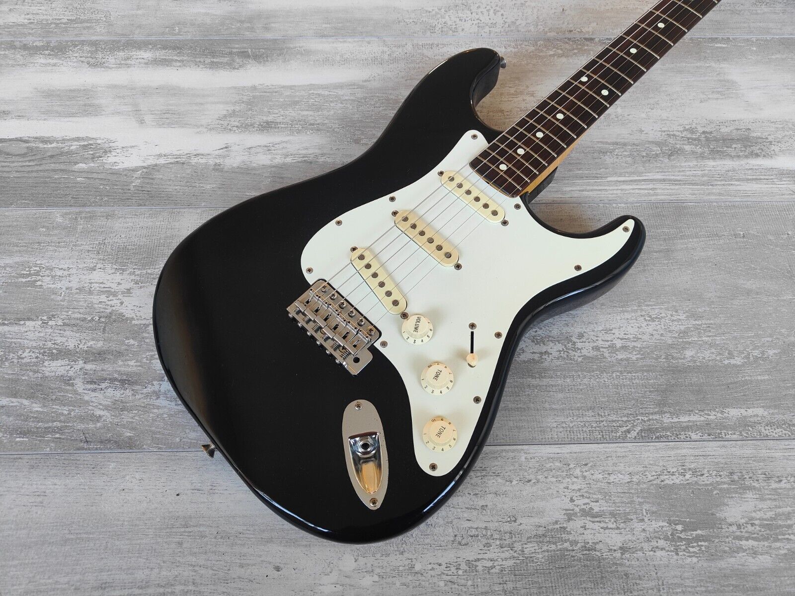 1984 Yamaha Japan ST360R Vintage Stratocaster (Black)