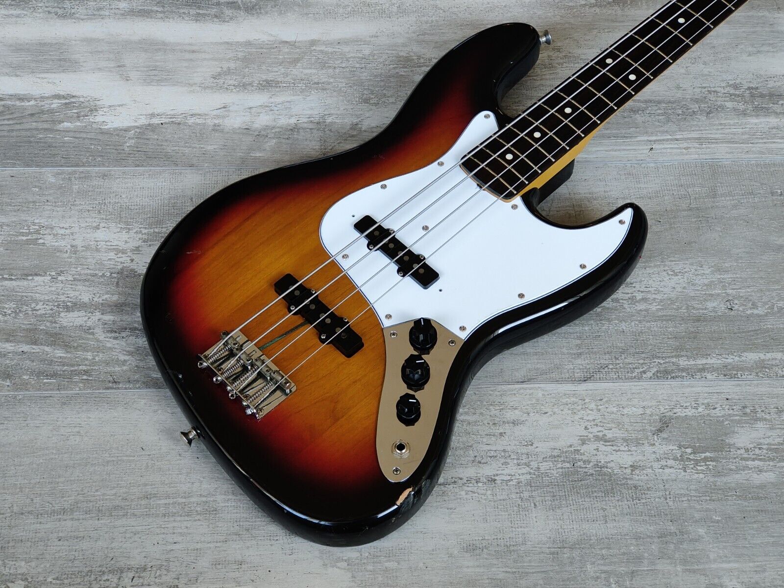 2006 Fender Japan JB62-58 '62 Reissue Jazz Bass (Sunburst)