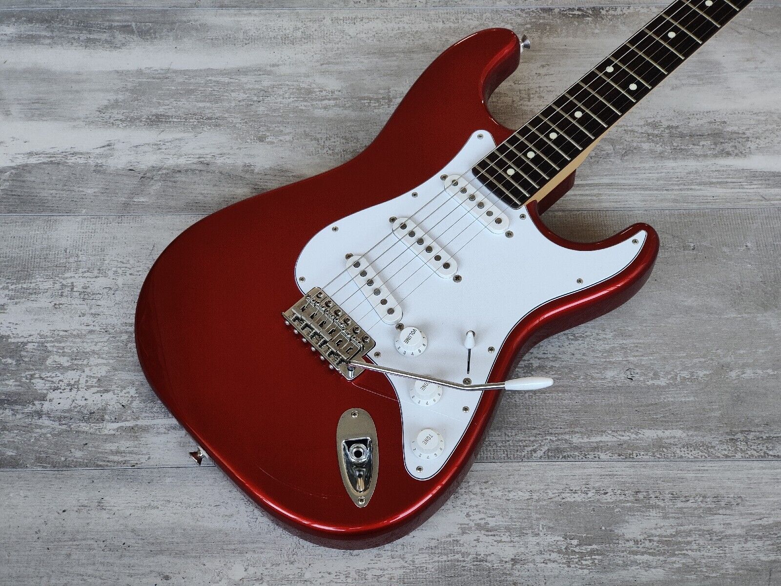 2016 FGN (Fujigen Japan) JST-6R J Standard Stratocaster (Candy Apple Red)