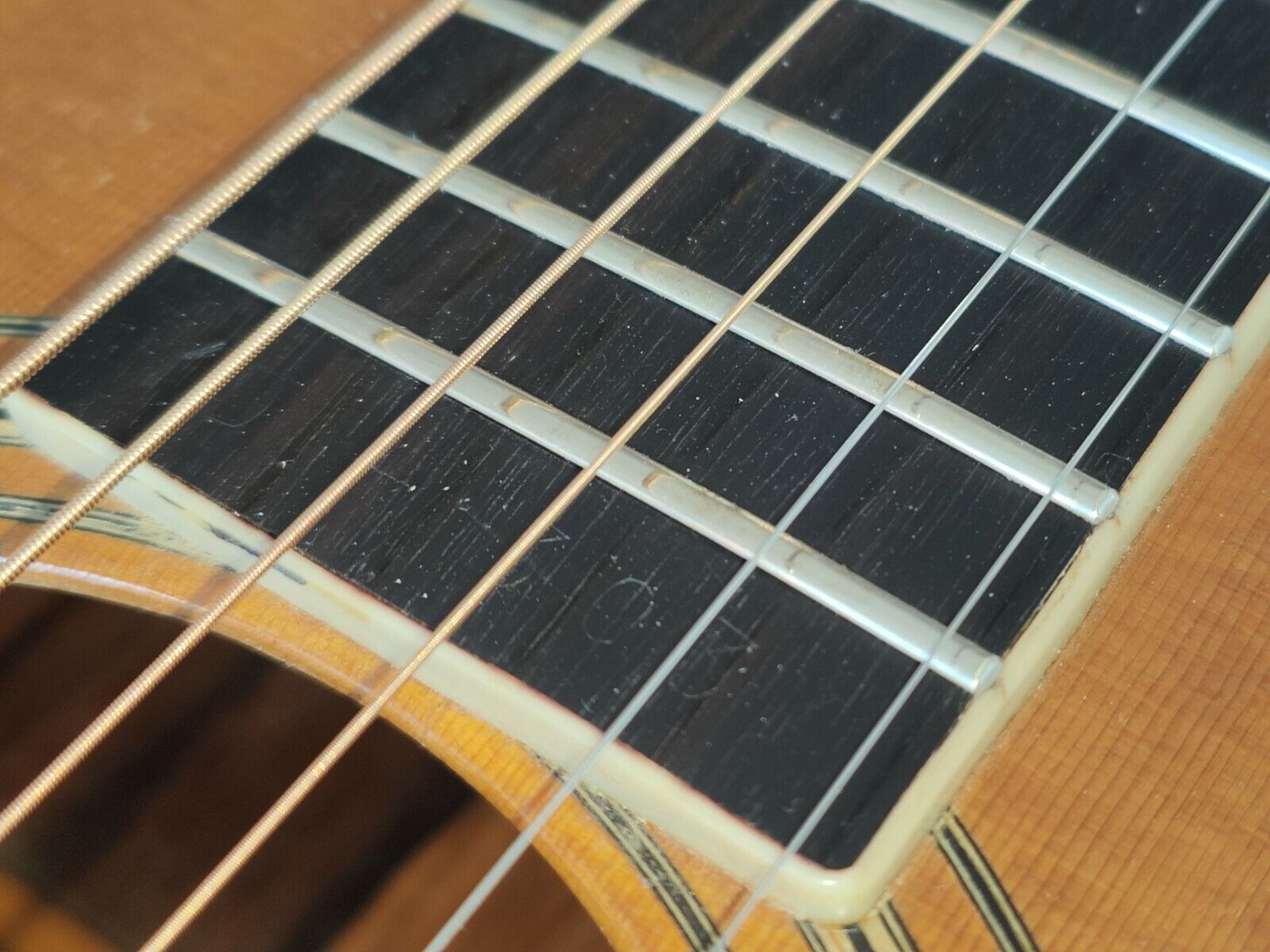 1976 S. Yairi Japan YD-303 Handmade Acoustic Guitar (Natural)