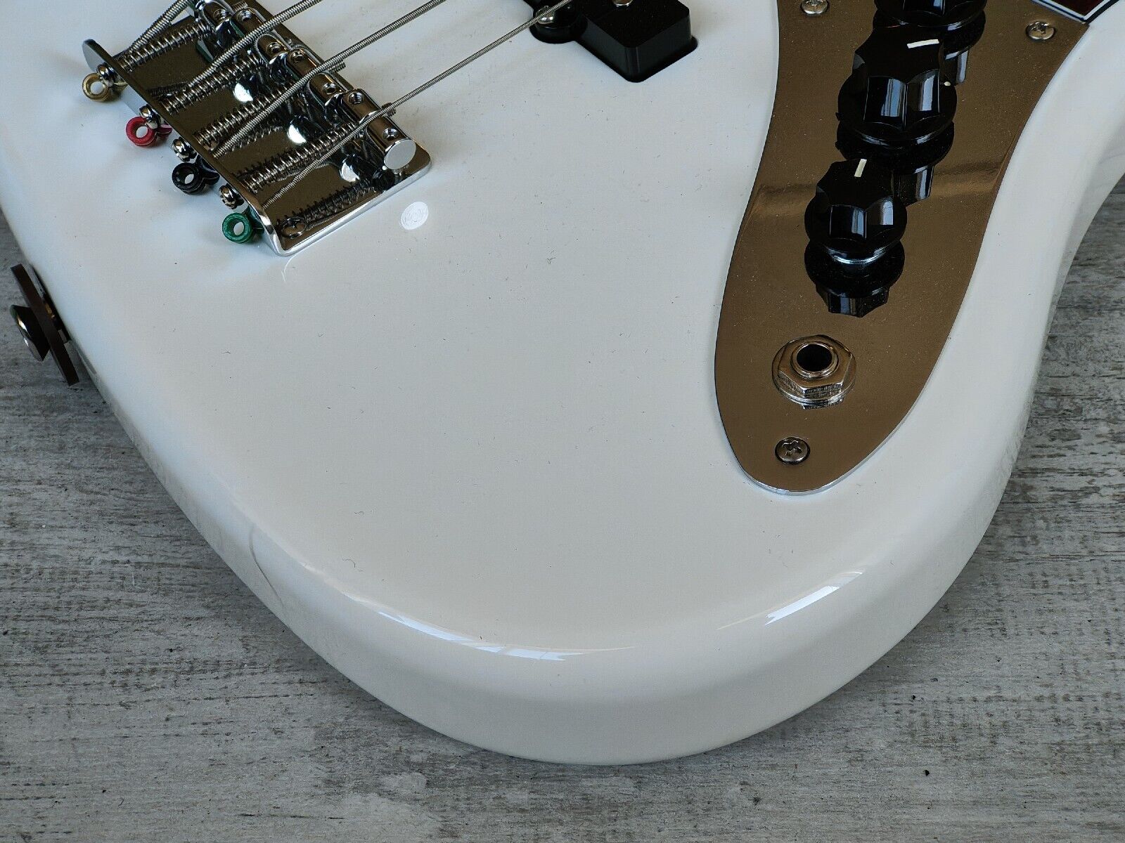 2017 Fernandes RJB-380 Jazz Bass (White)