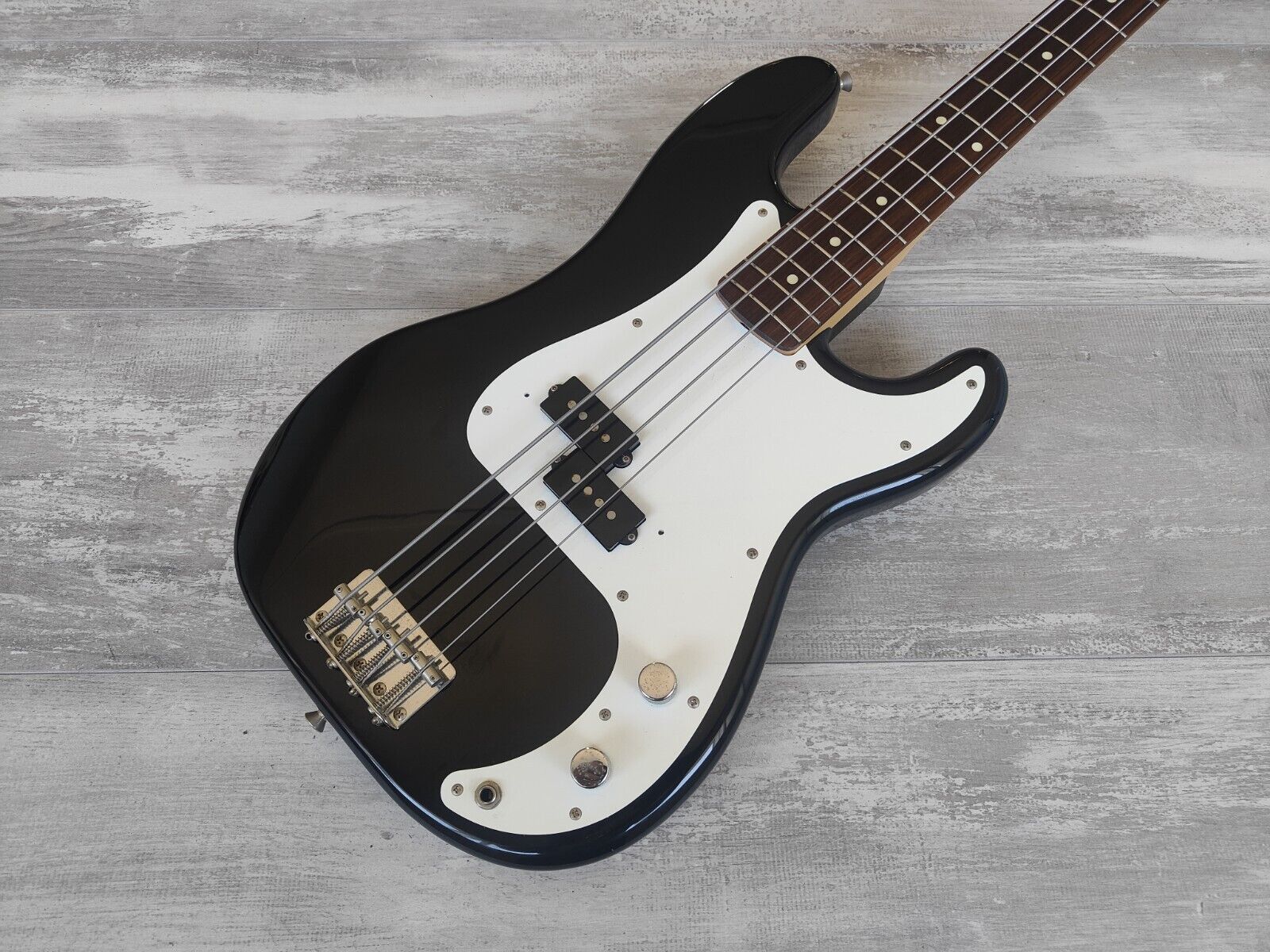 2000 Fender Japan PB-STD Precision Bass Standard (Black)