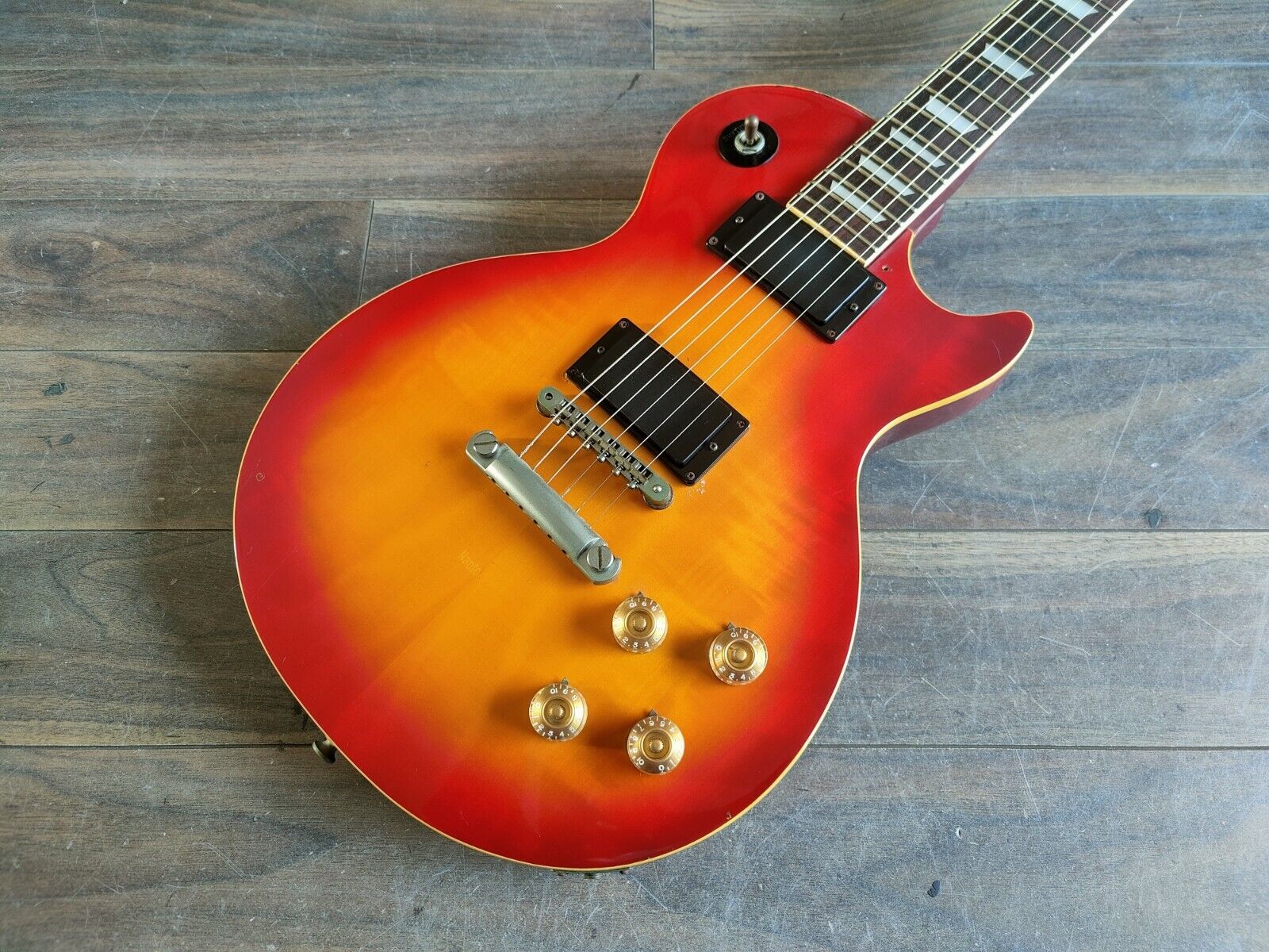 1970's Oakland Japan Les Paul Standard (Cherry Sunburst)