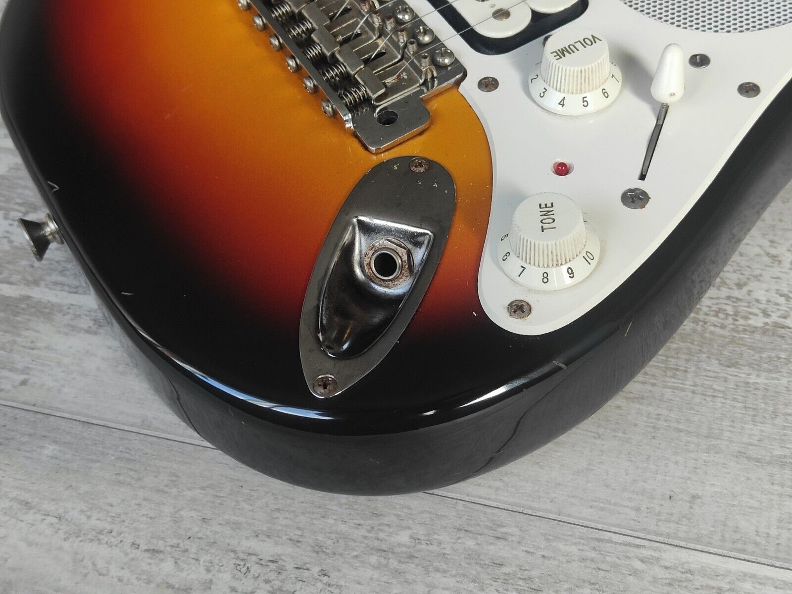 1993 Fender Japan ST-CHAMP Travel Stratocaster MIJ (Sunburst)