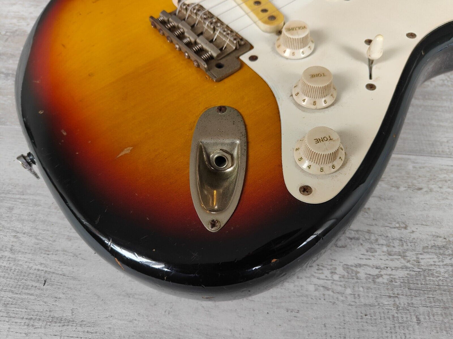 1981 Greco Japan SE-800 Super Real '57 Reissue Stratocaster (Sunburst)